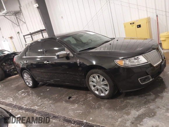 2012 Lincoln MKZ with VIN 3LNHL2GC1CR826247, listed as a IAAI auction lot 41727774 with 136,588 mi miles. Bid and sale history available at carsss.com. Image 13.