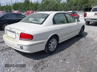 2004 Hyundai Sonata GLS with VIN KMHWF35H54A014853, listed as a IAAI auction lot 42083815 with 95,836 mi miles. Bid and sale history available at carsss.com. Image 4.