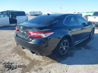 2019 Toyota Camry LE z VIN 4T1B11HK7KU748219, wystawiony jako IAAI lot #41864602 z przebiegiem 29 978 mil mil oraz . Historia ofert i sprzedaży dostępna na DreamBid. Obrazek 4.