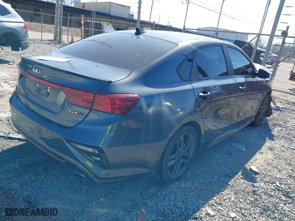 2020 Kia Forte GT-Line with VIN 3KPF34AD5LE259217, listed as a IAAI auction lot 41648984 with 83,812 mi miles. Bid and sale history available at carsss.com. Image 4.