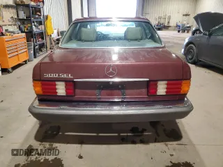 1985 Mercedes-Benz 500 with VIN WDBCA37D0FA178223, listed as a Copart auction lot 72743444 with 230,810 mi miles and Clean Title. Bid and sale history available at carsss.com. Image 6.