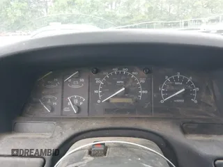 1997 Ford F-250 с VIN 1FTHX25H5VEC68464, выставлен на аукционе IAAI как лот 42365298 с пробегом 137 859 миль миль и . История ставок и продаж доступна на DreamBid. Изображение 7.