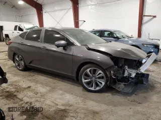 2018 Honda Clarity Plug-In Hybrid with VIN JHMZC5F12JC007106, listed as a Copart auction lot 41436974 with 58,530 mi miles. Bid and sale history available at carsss.com. Image 4.