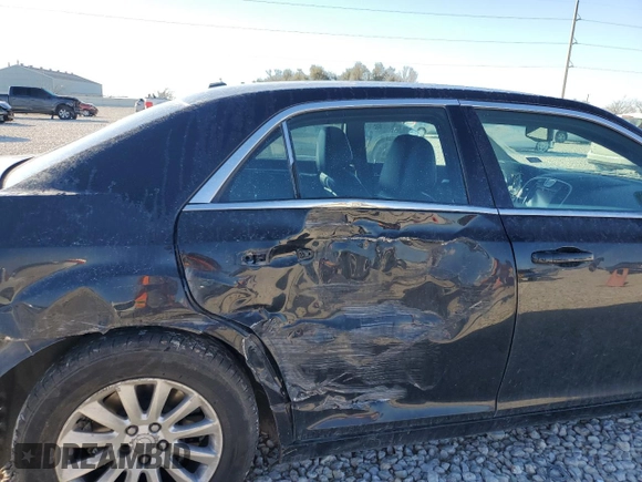 2014 Chrysler 300 with VIN 2C3CCAAG1EH138739, listed as a Copart auction lot 48376455 with 170,404 mi miles and Salvage Title. Bid and sale history available at DreamBid. Image 11.