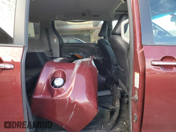 2015 Toyota Sienna SE with VIN 5TDXK3DC9FS565674, listed as a Copart auction lot 81254394 with 56,502 mi miles and Salvage Title. Bid and sale history available at DreamBid. Image 11.
