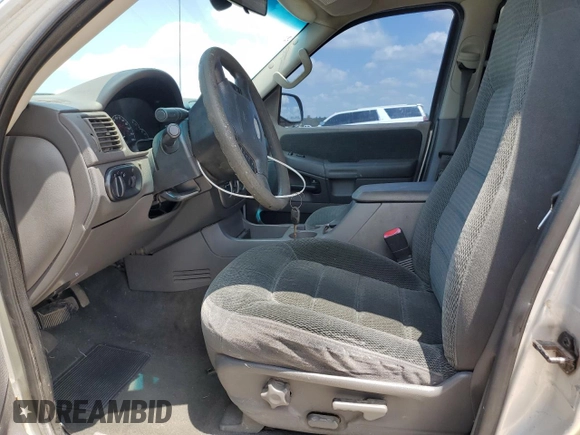 2002 Ford Explorer XLT с VIN 1FMZU63E12UA36325, выставлен на аукционе Copart как лот 56235735 с пробегом 197 070 миль миль и Списание • Salvage title. История ставок и продаж доступна на DreamBid. Изображение 7.