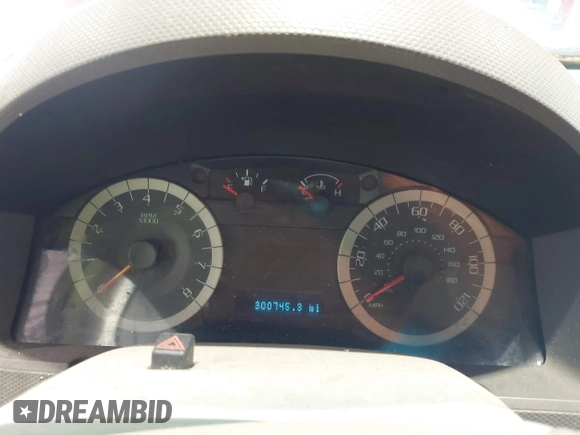 2010 Ford Escape XLT с VIN 1FMCU0D71AKD11964, выставлен на аукционе IAAI как лот 42185902 с пробегом 300 745 миль миль и . История ставок и продаж доступна на DreamBid. Изображение 7.