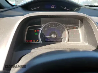 2008 Honda Civic LX z VIN 2HGFA16528H321661, wystawiony jako Copart lot #60185335 z przebiegiem 189 287 mil mil oraz Czysty tytuł • Clean title. Historia ofert i sprzedaży dostępna na DreamBid. Obrazek 10.