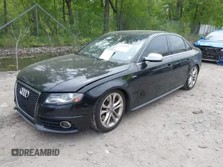 2011 Audi S4 Premium Plus z VIN WAUBGAFL7BA079009, wystawiony jako IAAI lot #42309921 z przebiegiem 117 662 mil mil oraz . Historia ofert i sprzedaży dostępna na DreamBid. Obrazek 17.