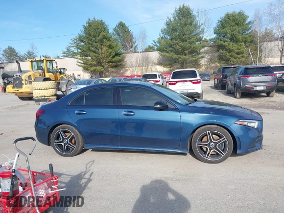 2020 Mercedes-Benz A 220 с VIN WDD3G4FB2LW036952, выставлен на аукционе IAAI как лот 41880993 с пробегом 64 446 миль миль и . История ставок и продаж доступна на DreamBid. Изображение 13.