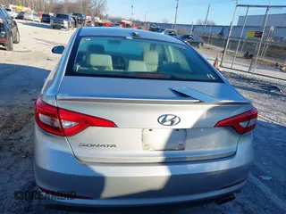 2017 Hyundai Sonata SE with VIN 5NPE24AF6HH446937, listed as a IAAI auction lot 41662562 with 180,436 mi miles. Bid and sale history available at carsss.com. Image 16.