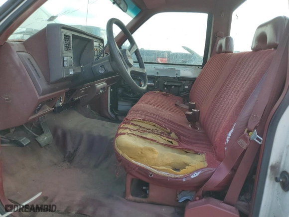 1994 Chevrolet C/K 1500 with VIN 1GCEC14Z3RZ268626, listed as a Copart auction lot 43188305 with 289,796 mi miles and Salvage Title. Bid and sale history available at carsss.com. Image 7.