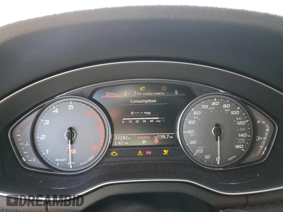 2022 Audi SQ5 Premium with VIN WA1A4AFY8N2052218, listed as a Copart auction lot 69474304 with 33,282 mi miles and Salvage Title. Bid and sale history available at DreamBid. Image 9.