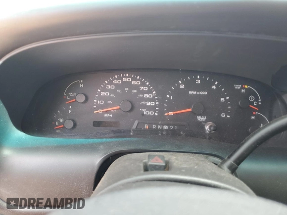 2005 Ford Excursion Eddie Bauer z VIN 1FMNU45S55EB52633, wystawiony jako Copart lot #56335435 z przebiegiem Nie podano mil oraz Czysty tytuł • Clean title. Historia ofert i sprzedaży dostępna na DreamBid. Obrazek 9.