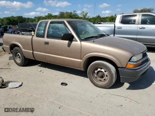 2003 Chevrolet S-10 LS with VIN 1GCCS19X038180860, listed as a Copart auction lot 53040135 with 285,083 mi miles and Salvage Title. Bid and sale history available at carsss.com. Image 4.
