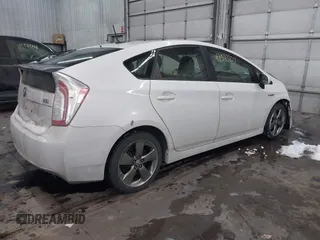2013 Toyota Prius One with VIN JTDKN3DU5D5609960, listed as a IAAI auction lot 41533827 with 231,754 mi miles. Bid and sale history available at carsss.com. Image 4.