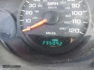 2004 Dodge Neon SE with VIN 1B3ES26C14D557254, listed as a IAAI auction lot 41906730 with 235,092 mi miles. Bid and sale history available at carsss.com. Image 7.