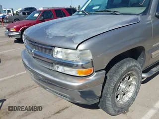 2000 Chevrolet Silverado 1500 LT with VIN 1GCEK19T2YE386163, listed as a IAAI auction lot 42229742 with 251,756 mi miles and . Bid and sale history available at DreamBid. Image 6.