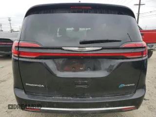 2023 Chrysler Pacifica Hybrid Touring L with VIN 2C4RC1L78PR541746, listed as a Copart auction lot 54633865 with 5,291 mi miles and Non repairable. Bid and sale history available at DreamBid. Image 6.