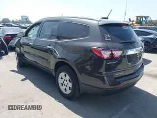 2017 Chevrolet Traverse LS z VIN 1GNKRFED1HJ154839, wystawiony jako IAAI lot #42304339 z przebiegiem Nie podano mil oraz . Historia ofert i sprzedaży dostępna na DreamBid. Obrazek 3.