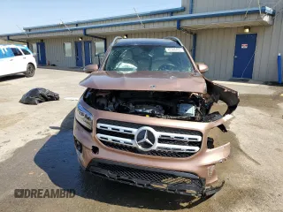 2023 Mercedes-Benz GLB 250 z VIN W1N4M4GB7PW319710, wystawiony jako Copart lot #49306405 z przebiegiem Nie podano mil oraz Szkoda całkowita • Salvage title. Historia ofert i sprzedaży dostępna na DreamBid. Obrazek 5.