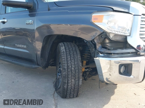 2017 Toyota Tundra Limited z VIN 5TFBW5F17HX612817, wystawiony jako IAAI lot #36970939 z przebiegiem 164 634 mil mil oraz . Historia ofert i sprzedaży dostępna na DreamBid. Obrazek 6.