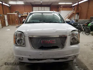 2013 GMC Yukon Denali with VIN 1GKS2EEF1DR319491, listed as a Copart auction lot 51065985 with 179,553 mi miles and Salvage Title. Bid and sale history available at carsss.com. Image 5.