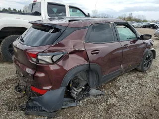 2022 Chevrolet TrailBlazer LT with VIN KL79MPS29NB135585, listed as a Copart auction lot 53976005 with 39,434 mi miles and Salvage Title. Bid and sale history available at carsss.com. Image 3.