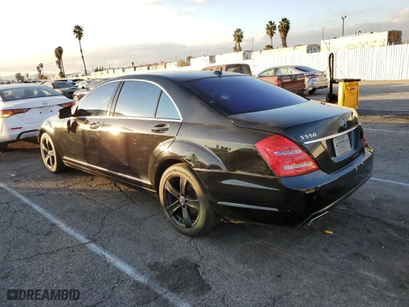 2010 Mercedes-Benz S-Class S 550 with VIN WDDNG7BB3AA311027, listed as a Copart auction lot 84107444 with 117,257 mi miles and Salvage Title. Bid and sale history available at carsss.com. Image 2.