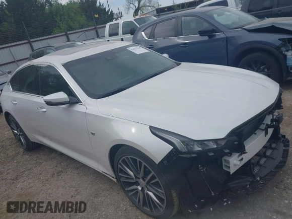 2024 Cadillac CT5 Premium Luxury z VIN 1G6DT5RW3R0129279, wystawiony jako IAAI lot #42011369 z przebiegiem 5 477 mil mil oraz . Historia ofert i sprzedaży dostępna na DreamBid. Obrazek 1.