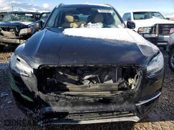 2016 Volvo XC90 T6 Momentum with VIN YV4A22PK2G1084096, listed as a Copart auction lot 70606302 with 132,238 mi miles. Bid and sale history available at carsss.com. Image 5.