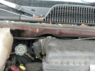 2000 Chevrolet Express с VIN 1GNFG15R2Y1104182, выставлен на аукционе IAAI как лот 41722803 с пробегом 266 488 миль миль и . История ставок и продаж доступна на DreamBid. Изображение 12.