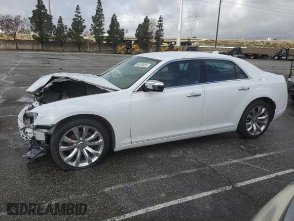 2019 Chrysler 300 Limited with VIN 2C3CCAEG5KH698138, listed as a Copart auction lot 44676535 with 55,460 mi miles and Salvage Title. Bid and sale history available at DreamBid. Image 1.