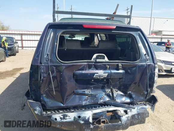 2008 Chevrolet Suburban LT w/3LT with VIN 1GNFK16328J113022, listed as a IAAI auction lot 41769498 with 160,487 mi miles. Bid and sale history available at carsss.com. Image 6.