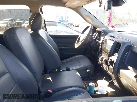 2018 Ram 2500 Tradesman с VIN 3C6UR5HJ0JG216906, выставлен на аукционе IAAI как лот 41409441 с пробегом 122 401 миль миль и . История ставок и продаж доступна на DreamBid. Изображение 5.
