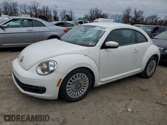 2014 Volkswagen Beetle 2.5L w/Sun with VIN 3VWJP7AT8EM621487, listed as a Copart auction lot 83106354 with 75,381 mi miles and Salvage Title. Bid and sale history available at DreamBid. Image 1.