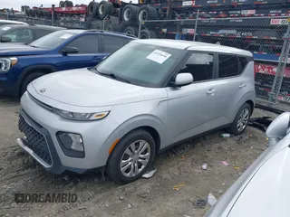 2020 Kia Soul LX with VIN KNDJ23AU6L7035932, listed as a IAAI auction lot 41526648 with 89,430 mi miles. Bid and sale history available at carsss.com. Image 14.