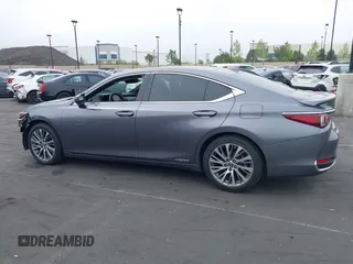 2021 Lexus ES 300h with VIN 58ADA1C12MU004997, listed as a IAAI auction lot 42131827 with 38,238 mi miles and . Bid and sale history available at DreamBid. Image 15.