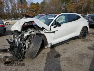2023 Aston Martin DBX 707 z VIN SD7VUJBW6PTV05731, wystawiony jako Copart lot #84591074 z przebiegiem Nie podano mil oraz Szkody całkowita. Historia ofert i sprzedaży dostępna na DreamBid. Obrazek 1.