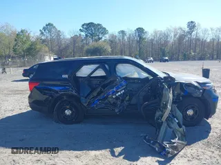 2021 Ford Police Interceptor Utility z VIN 1FM5K8AB0MGB98697, wystawiony jako IAAI lot #41877811 z przebiegiem 23 127 mil mil oraz . Historia ofert i sprzedaży dostępna na DreamBid. Obrazek 13.