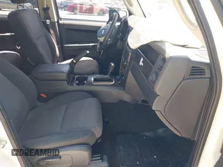 2010 Jeep Commander Sport с VIN 1J4RH4GK9AC140962, выставлен на аукционе IAAI как лот 42117872 с пробегом 177 640 миль миль и . История ставок и продаж доступна на DreamBid. Изображение 5.