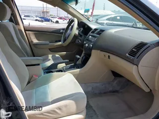 2004 Honda Accord LX z VIN 1HGCM563X4A166141, wystawiony jako IAAI lot #42406208 z przebiegiem 243 994 mil mil oraz . Historia ofert i sprzedaży dostępna na DreamBid. Obrazek 5.