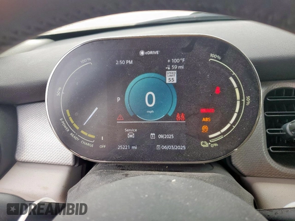 2023 MINI Hardtop Cooper SE z VIN WMW13DJ04P2T31287, wystawiony jako Copart lot #59362305 z przebiegiem 25 221 mil mil oraz Szkoda całkowita • Salvage title. Historia ofert i sprzedaży dostępna na DreamBid. Obrazek 9.