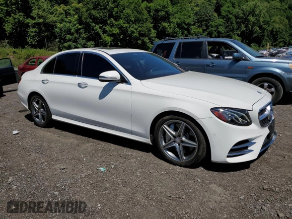 2017 Mercedes-Benz E 300 Luxury с VIN WDDZF4KB0HA039355, выставлен на аукционе Copart как лот 65951505 с пробегом Не указан миль и Списание • Salvage title. История ставок и продаж доступна на DreamBid. Изображение 4.