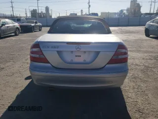 2005 Mercedes-Benz CLK 320 with VIN WDBTK65J85F161050, listed as a Copart auction lot 81561104 with 159,584 mi miles and Clean Title. Bid and sale history available at DreamBid. Image 6.