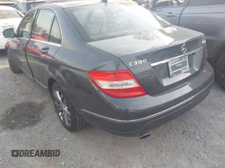 2009 Mercedes-Benz C-Class 3.0L Sport with VIN WDDGF81X49F232057, listed as a IAAI auction lot 41901618 with 136,343 mi miles. Bid and sale history available at carsss.com. Image 3.