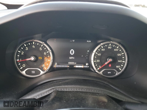 2017 Jeep Renegade Latitude z VIN ZACCJBBB7HPG28986, wystawiony jako Copart lot #55303055 z przebiegiem 40 839 mil mil oraz Szkoda całkowita • Salvage title. Historia ofert i sprzedaży dostępna na DreamBid. Obrazek 9.