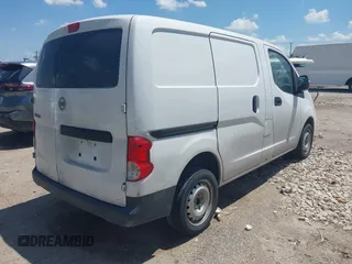 2021 Nissan NV200 Compact Cargo SV with VIN 3N6CM0KN9MK701951, listed as a IAAI auction lot 42086663 with 69,655 mi miles. Bid and sale history available at carsss.com. Image 4.