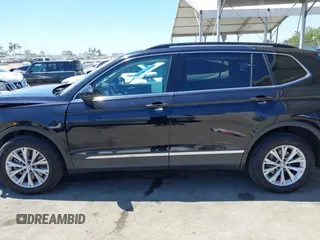 2018 Volkswagen Tiguan SEL z VIN 3VV3B7AX3JM210300, wystawiony jako IAAI lot #42189355 z przebiegiem 83 802 mil mil oraz . Historia ofert i sprzedaży dostępna na DreamBid. Obrazek 14.