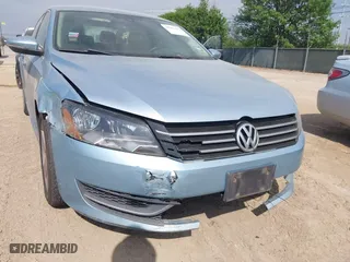2012 Volkswagen Passat SE w/Sunroof with VIN 1VWBP7A34CC053418, listed as a IAAI auction lot 41961463 with 173,543 mi miles. Bid and sale history available at carsss.com. Image 6.